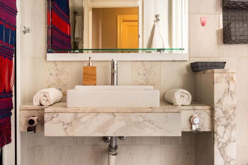 Appartement Gaudi 51 à Barcelone Extérieur photo