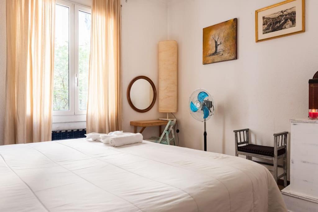 Appartement Gaudi 51 à Barcelone Extérieur photo
